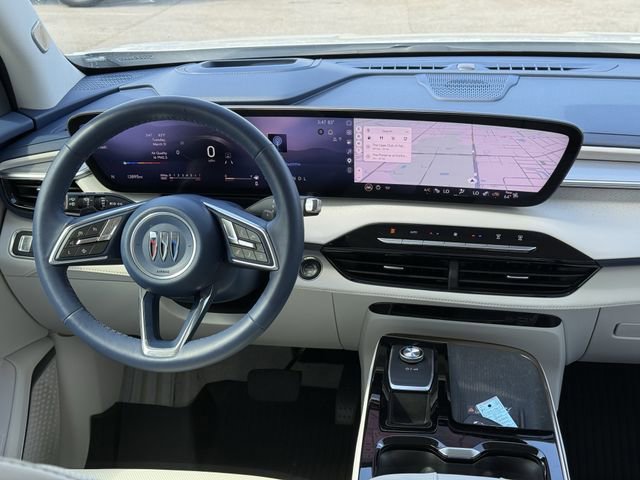 Used 2025 Buick Enclave Avenir image 27