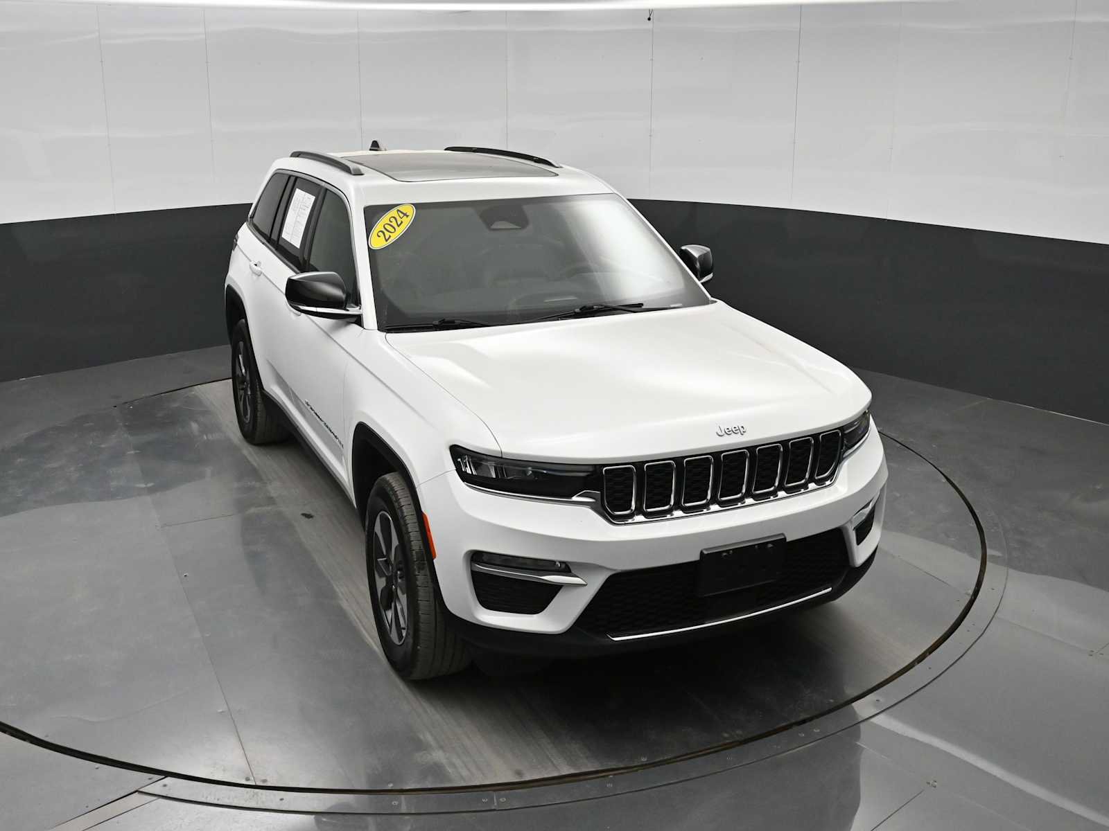 Used 2024 Jeep Grand Cherokee Limited 4xe AWD/4WD image 24