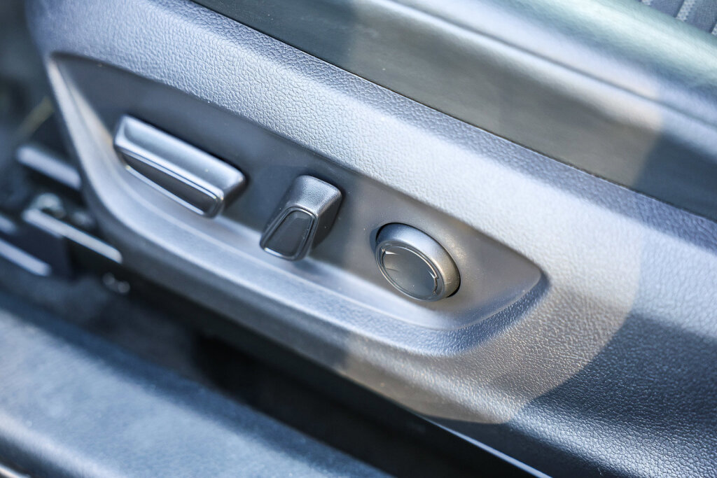 Certified 2022 Toyota Camry SE image 12