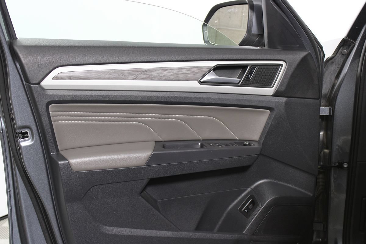 Used 2021 Volkswagen Atlas Cross Sport SE w/ Panoramic Sunroof Package AWD/4WD image 14