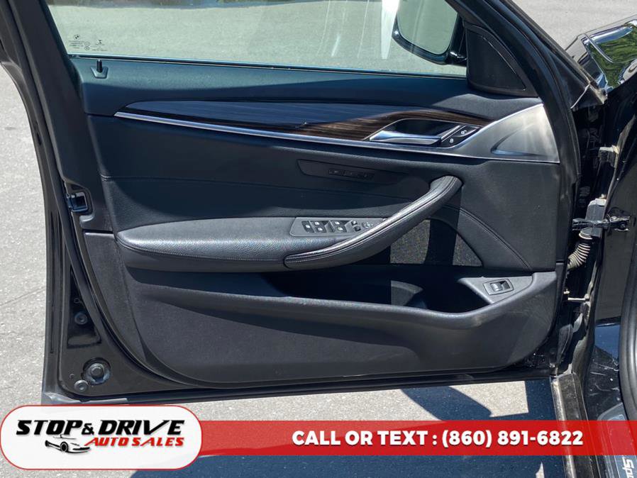 Used 2019 BMW 530i xDrive w/ Convenience Package image 10