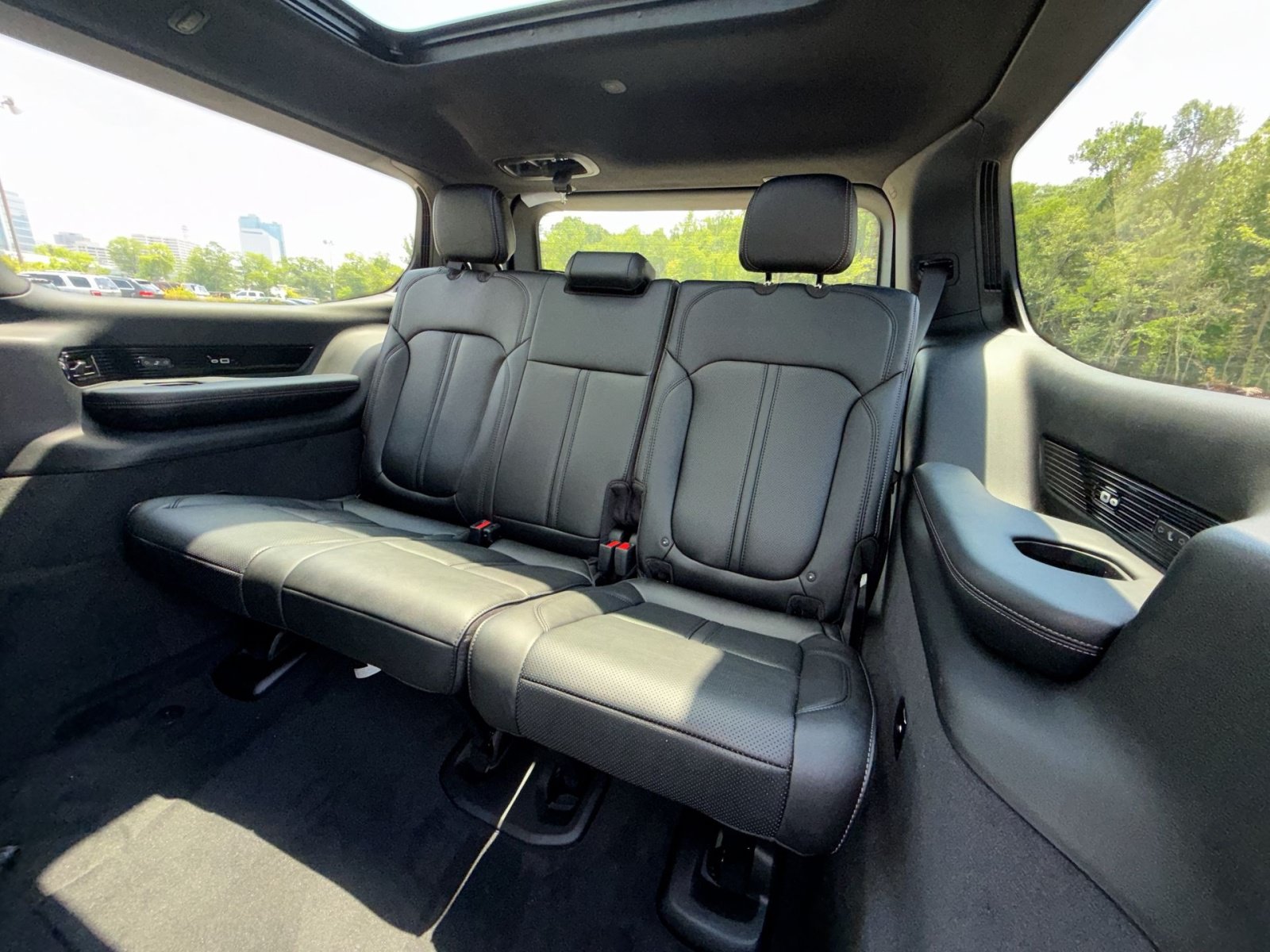 New 2026 Jeep Grand Wagoneer Summit w/ Rear Seat Video Group I AWD/4WD image 26