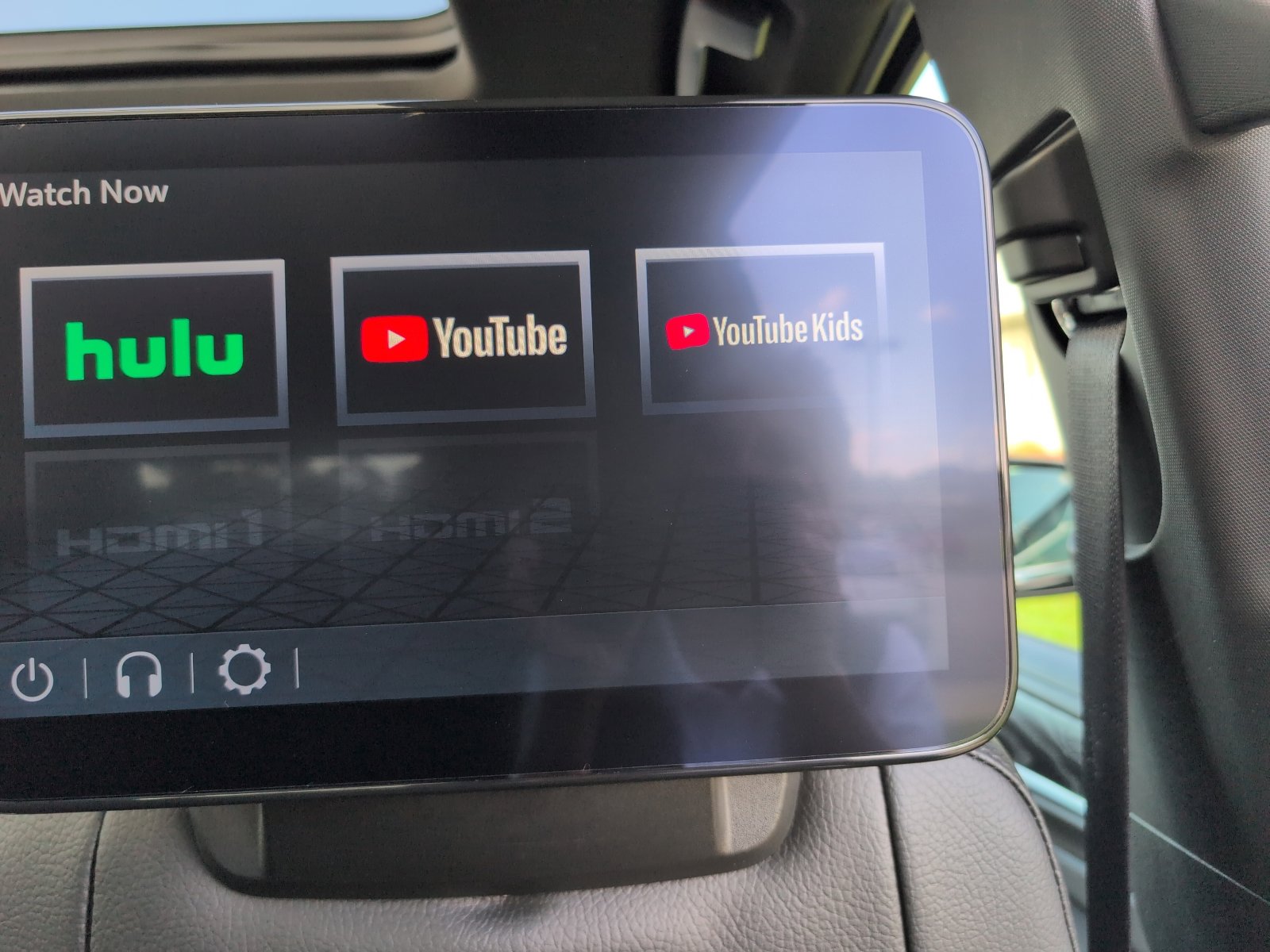 Used 2024 GMC Yukon Denali w/ Advanced Technology Package image 15