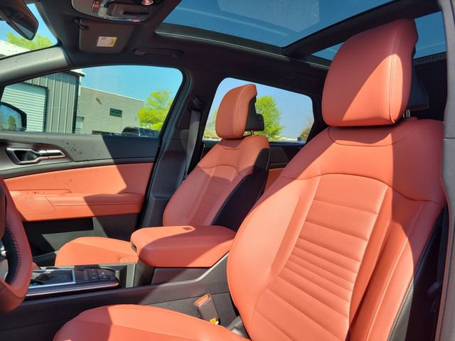 New 2026 Kia Sportage SX FWD image 12
