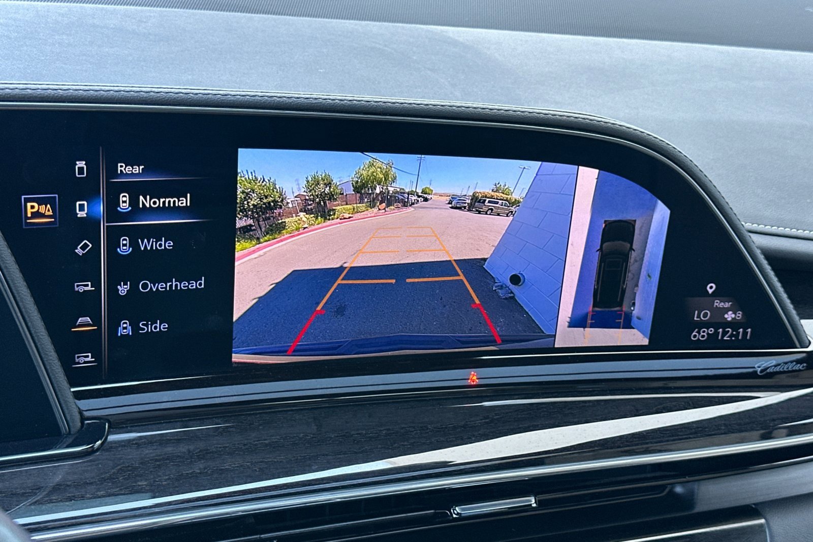 Certified 2023 Cadillac Escalade Premium Luxury w/ Performance Package image 28