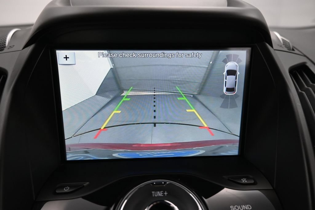 Used 2019 Ford Escape Titanium AWD/4WD image 16