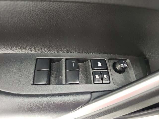 Certified 2024 Toyota Corolla Cross SE image 42