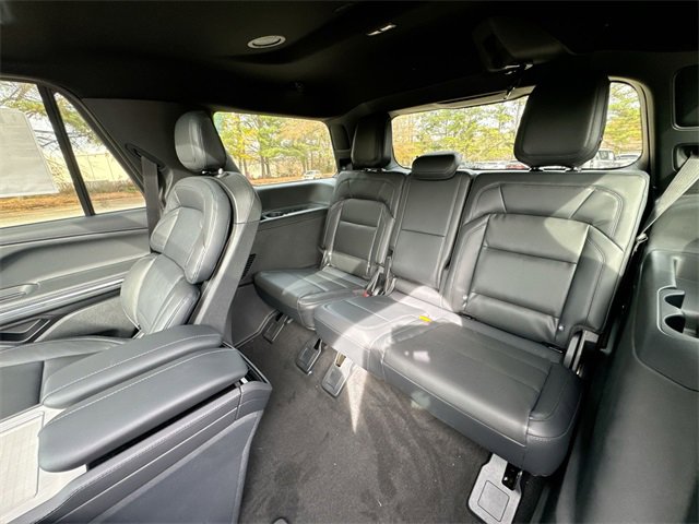 New 2025 Lincoln Navigator Reserve w/ Jet Appearance Package image 24