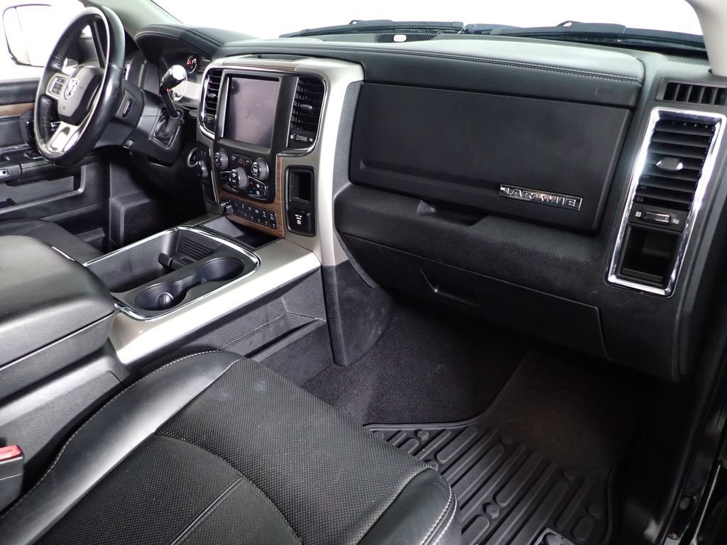 Used 2018 RAM 3500 Laramie AWD/4WD image 39