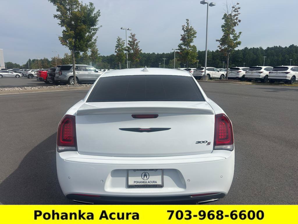 Used 2022 Chrysler 300 S w/ Safetytec Plus Group RWD image 6