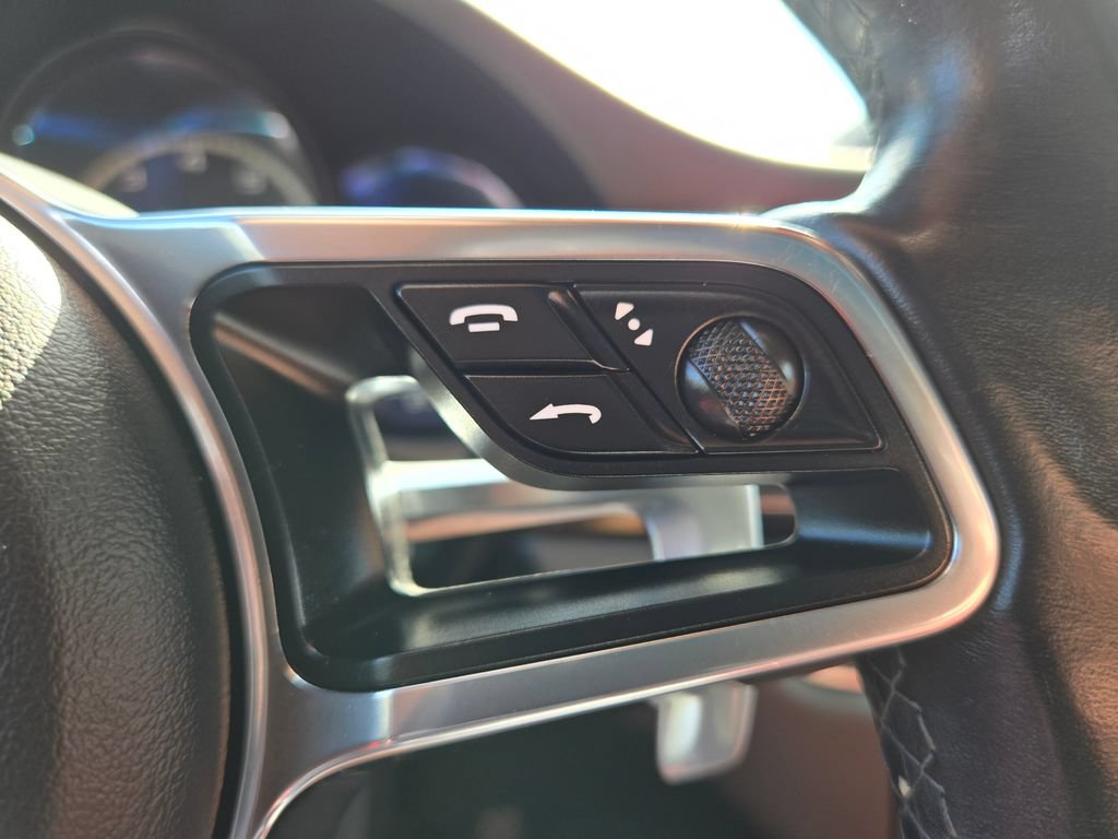 Used 2015 Porsche Macan Turbo AWD/4WD image 21