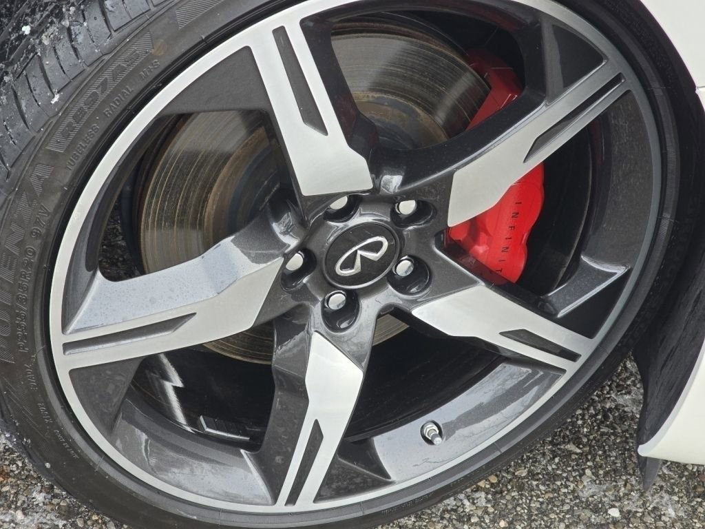 Used 2022 INFINITI Q60 Red Sport 400 w/ Proactive Package image 12