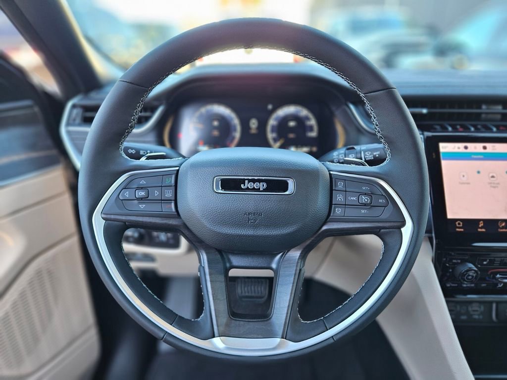 New 2025 Jeep Grand Cherokee Limited image 26