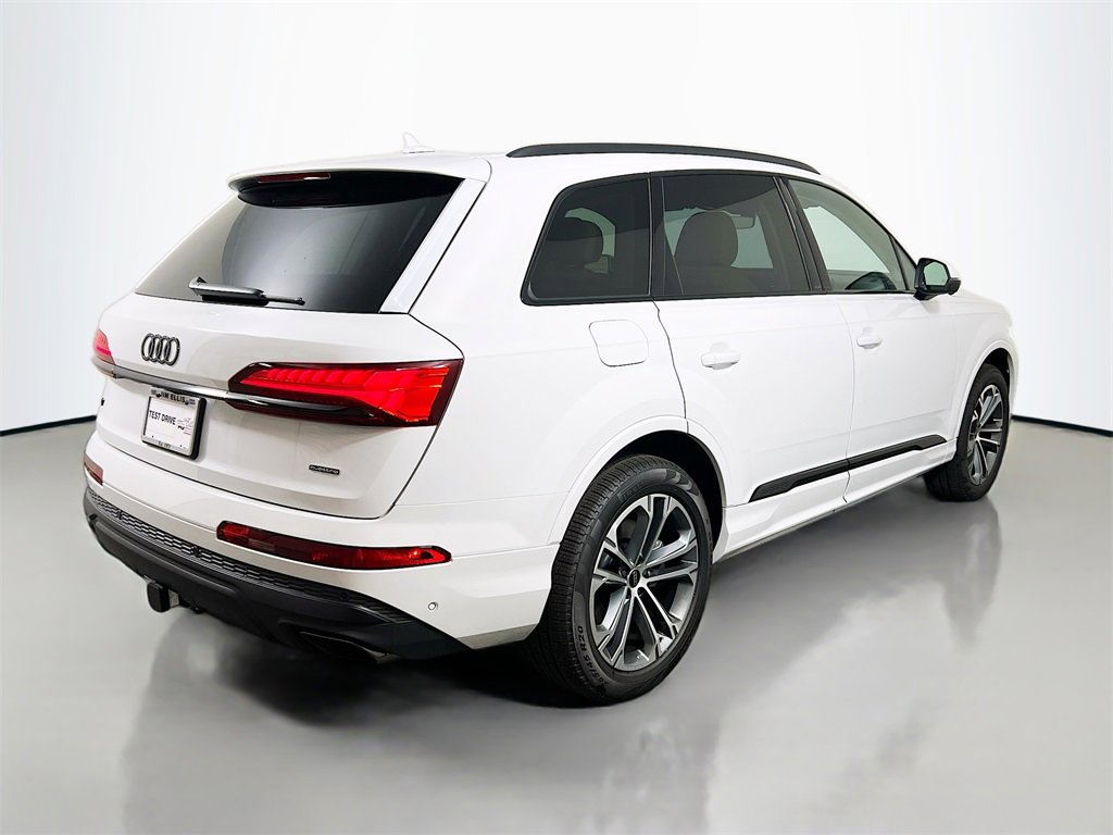 New 2026 Audi Q7 3.0T Premium image 7