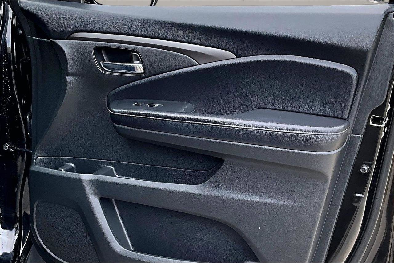 Used 2019 Honda Ridgeline Sport image 28