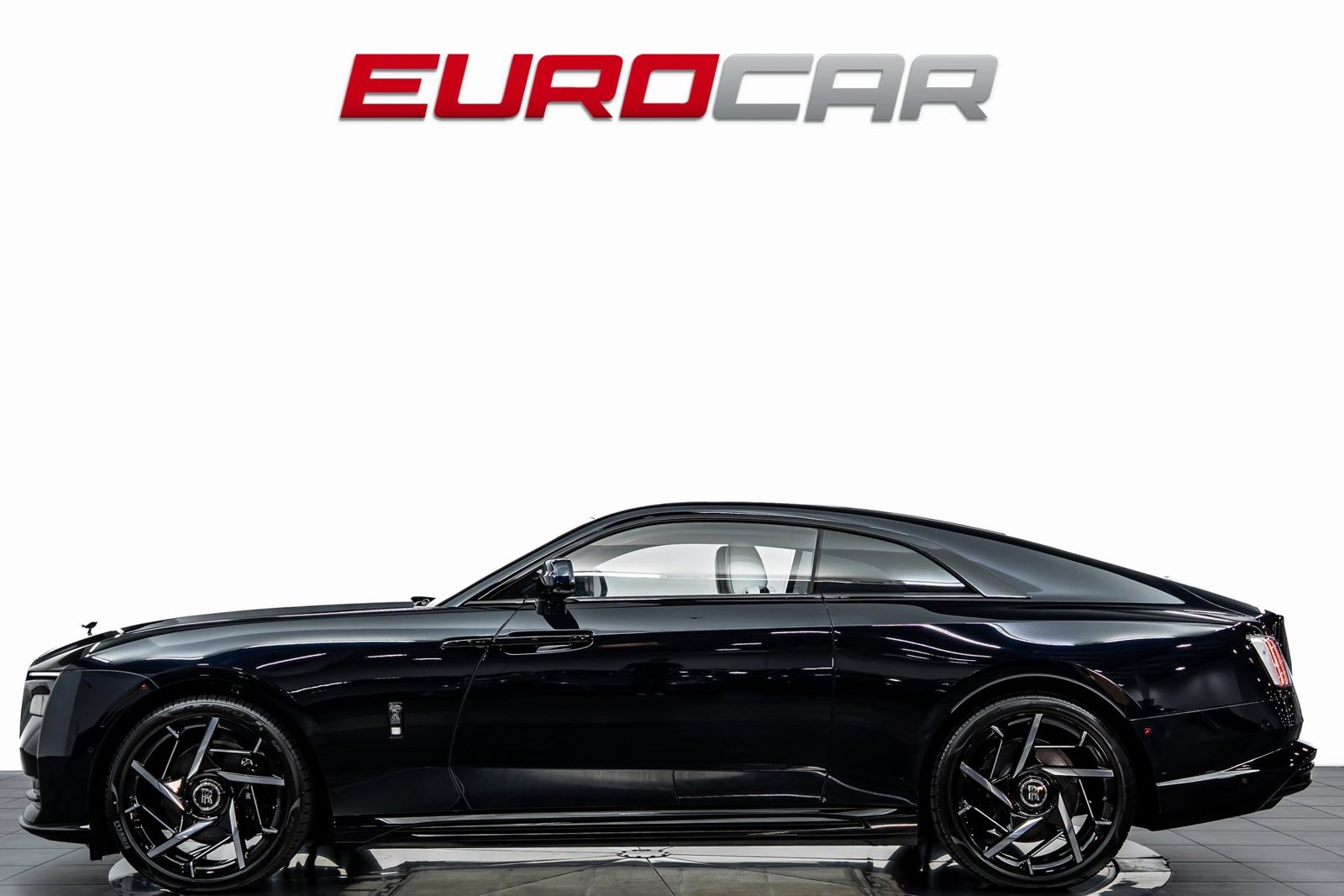 Used 2025 Rolls-Royce Spectre Black Badge image 2