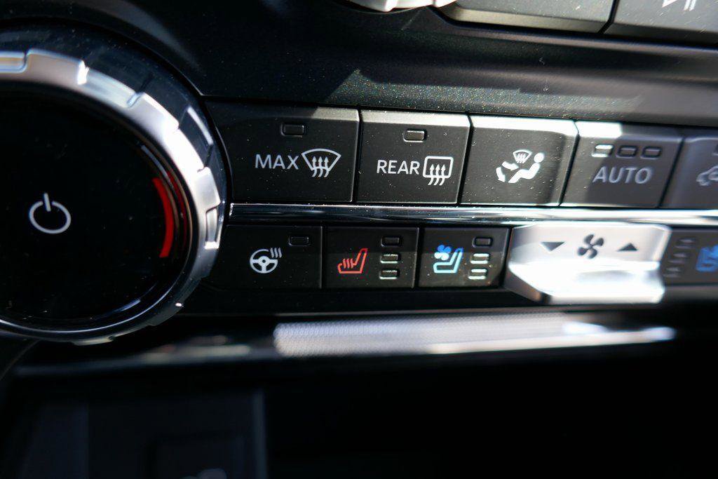 New 2025 Ford F150 Lariat w/ Equipment Group 501A Mid image 28