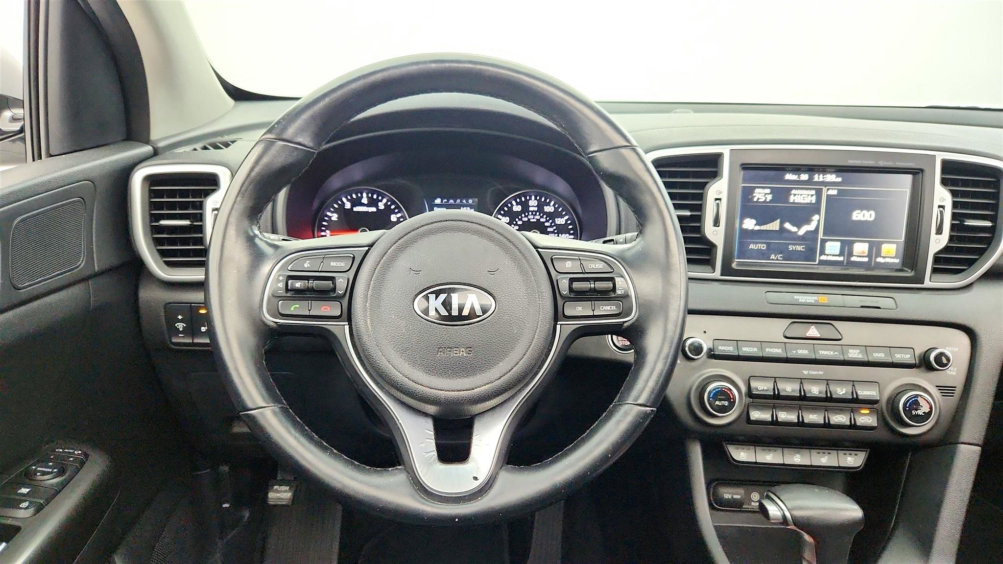 Used 2017 Kia Sportage EX w/ EX Technology Package image 29