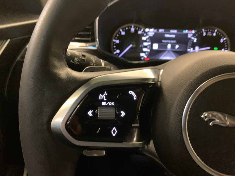 Used 2023 Jaguar F-PACE S AWD/4WD image 22