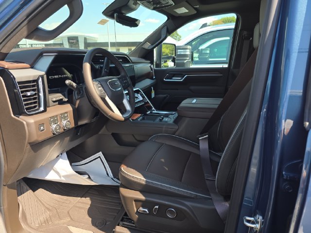 New 2026 GMC Sierra 2500 Denali w/ Denali Reserve Package AWD/4WD image 15