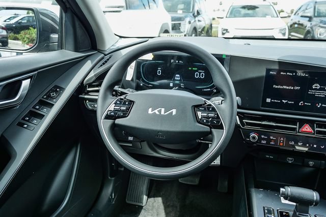 New 2026 Kia Niro LX FWD image 8