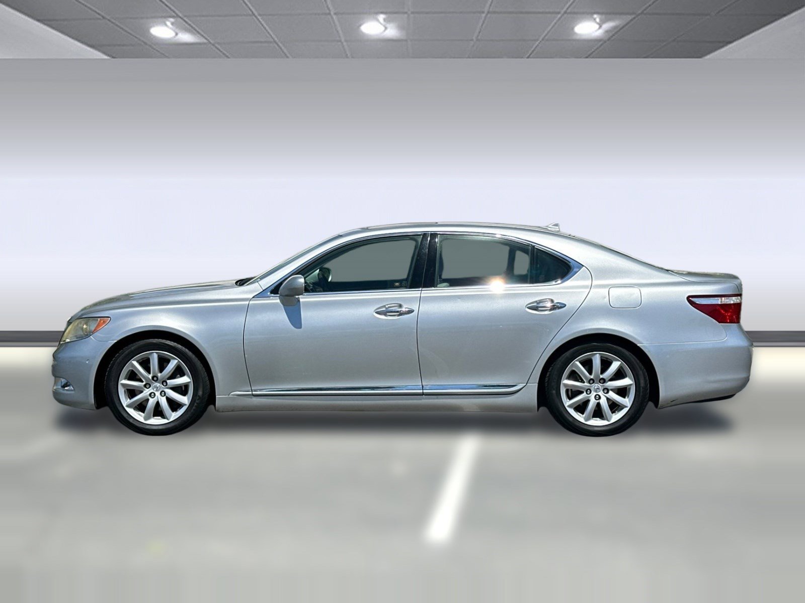 Used 2007 Lexus LS 460 image 2