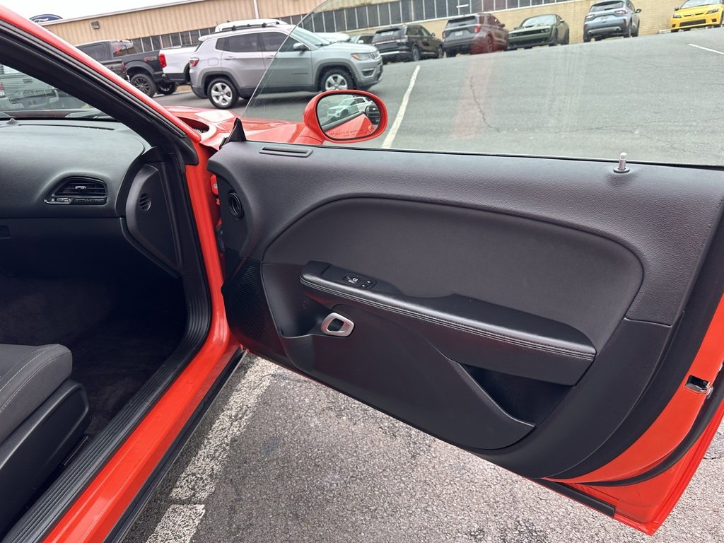 Used 2018 Dodge Challenger R/T w/ Blacktop Package image 16