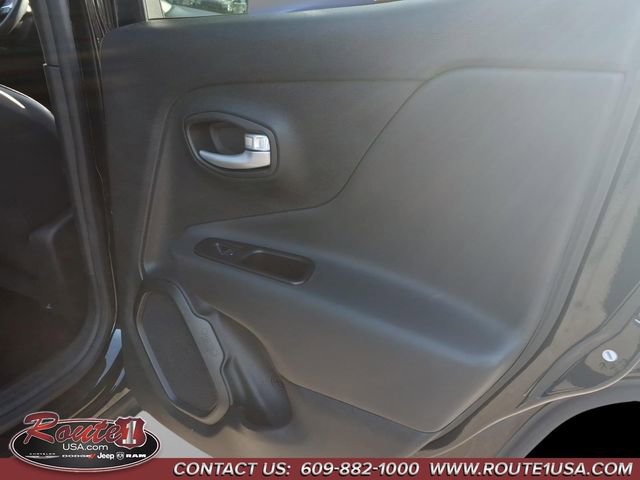 Used 2023 Jeep Renegade Trailhawk AWD/4WD image 16