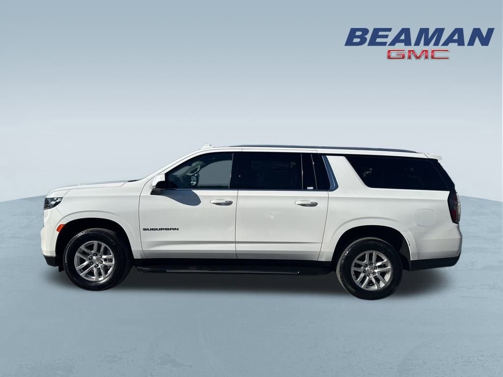 Used 2024 Chevrolet Suburban LT image 4