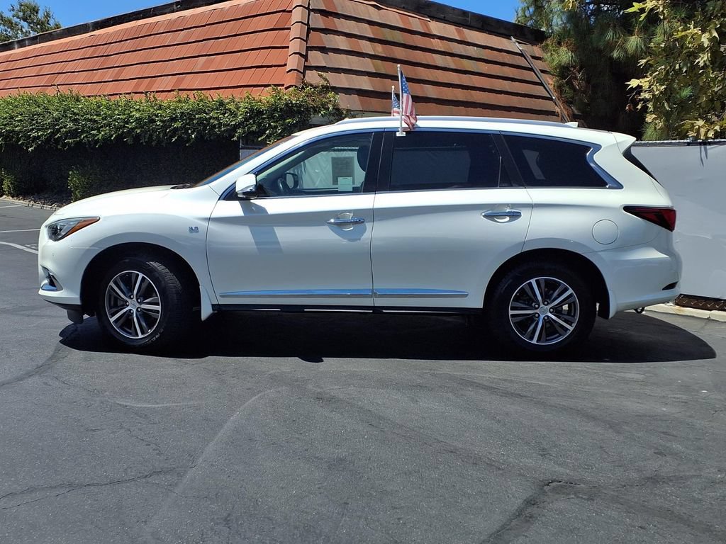 Used 2019 INFINITI QX60 Luxe w/ Essential Package AWD/4WD image 4