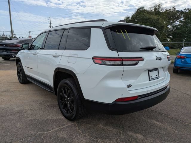 Used 2025 Jeep Grand Cherokee L Laredo RWD image 6