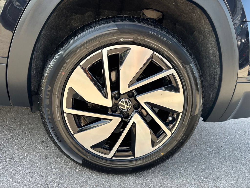 Used 2024 Volkswagen Atlas SE AWD/4WD image 26