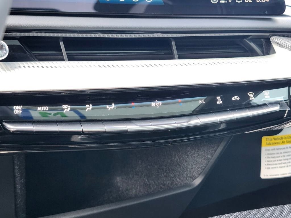 New 2026 Cadillac Optiq Sport 1 w/ LPO, Floor Liner Package AWD/4WD image 21