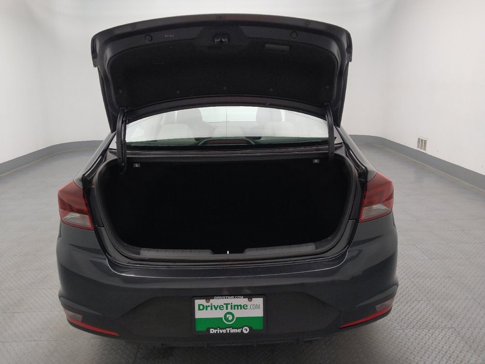 Used 2020 Hyundai Elantra SE FWD image 29