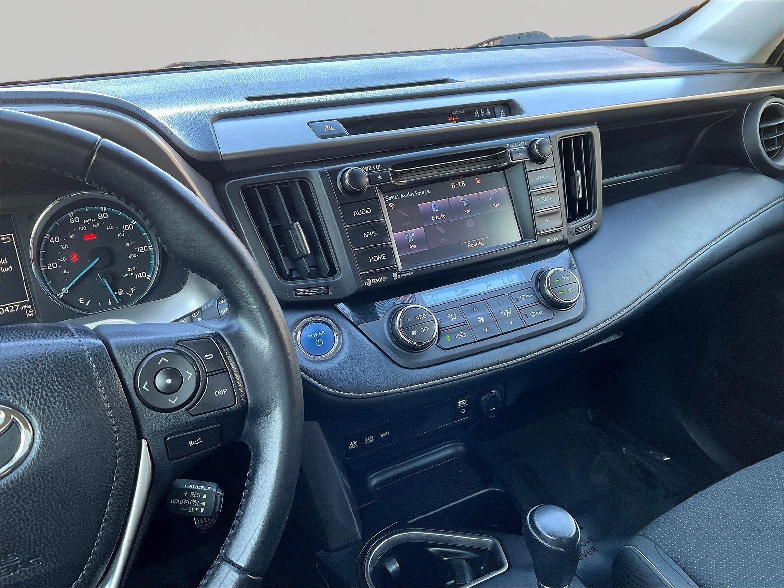 Used 2017 Toyota RAV4 XLE w/ All Weather Liner Package AWD/4WD image 9