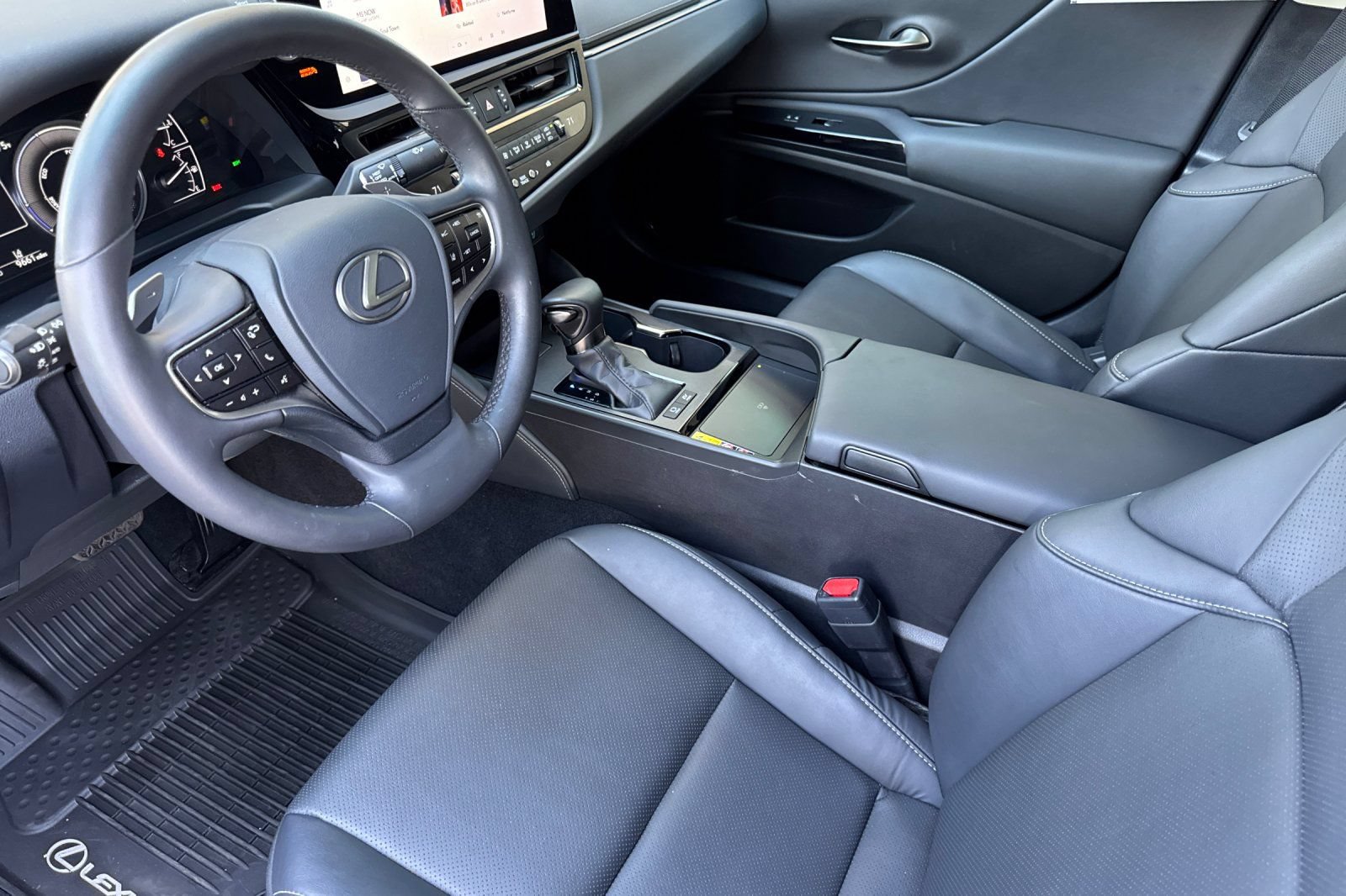 Certified 2025 Lexus ES 300h w/ Premium Package FWD image 11