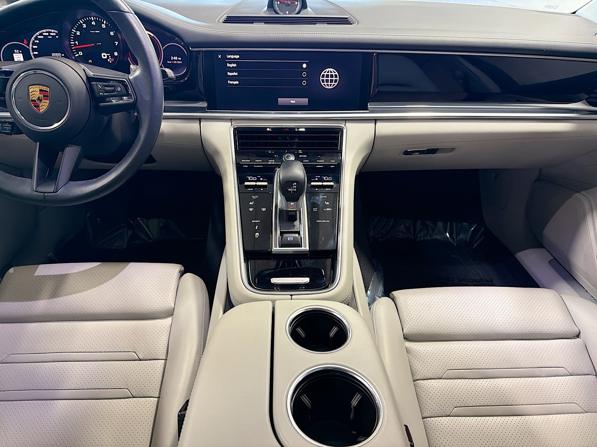 Used 2023 Porsche Panamera image 19