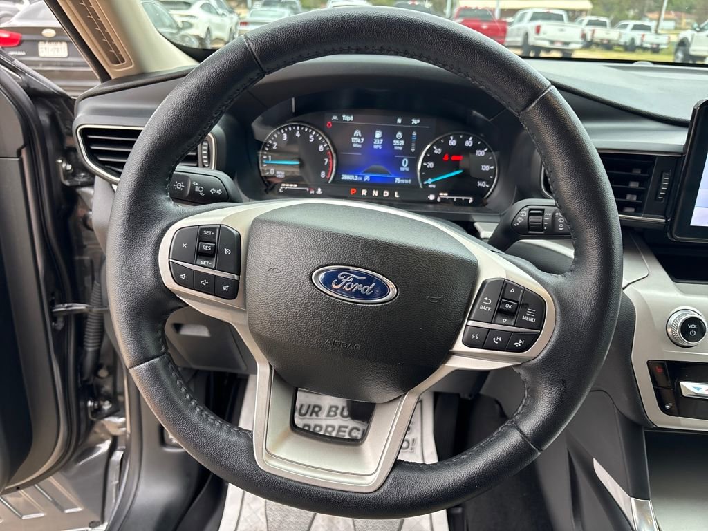Used 2023 Ford Explorer XLT w/ Equipment Group 202A image 15