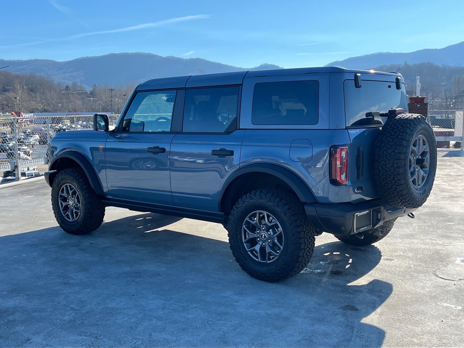 New 2025 Ford Bronco Badlands image 5