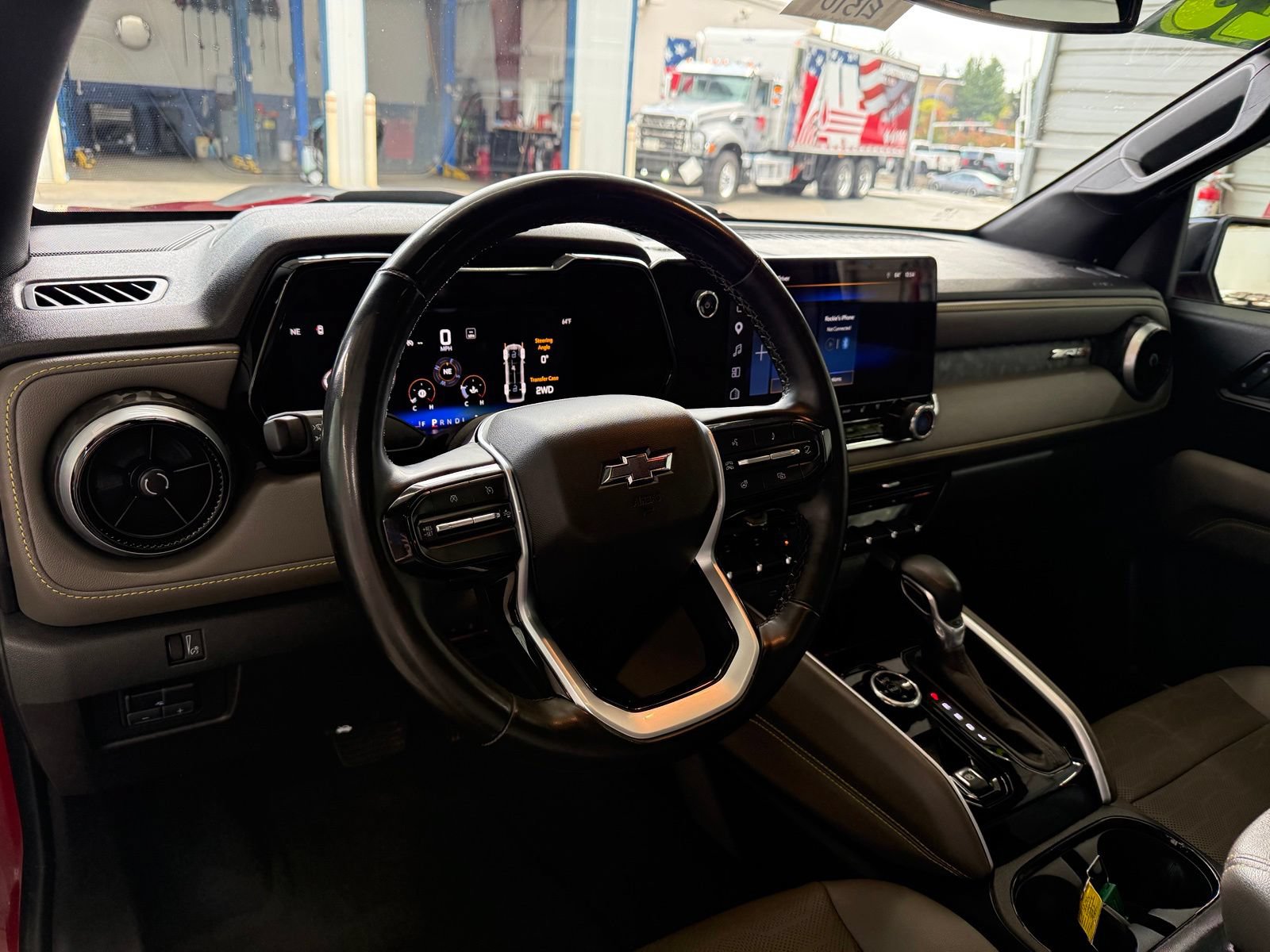 Used 2023 Chevrolet Colorado ZR2 w/ ZR2 Convenience Package III AWD/4WD image 13