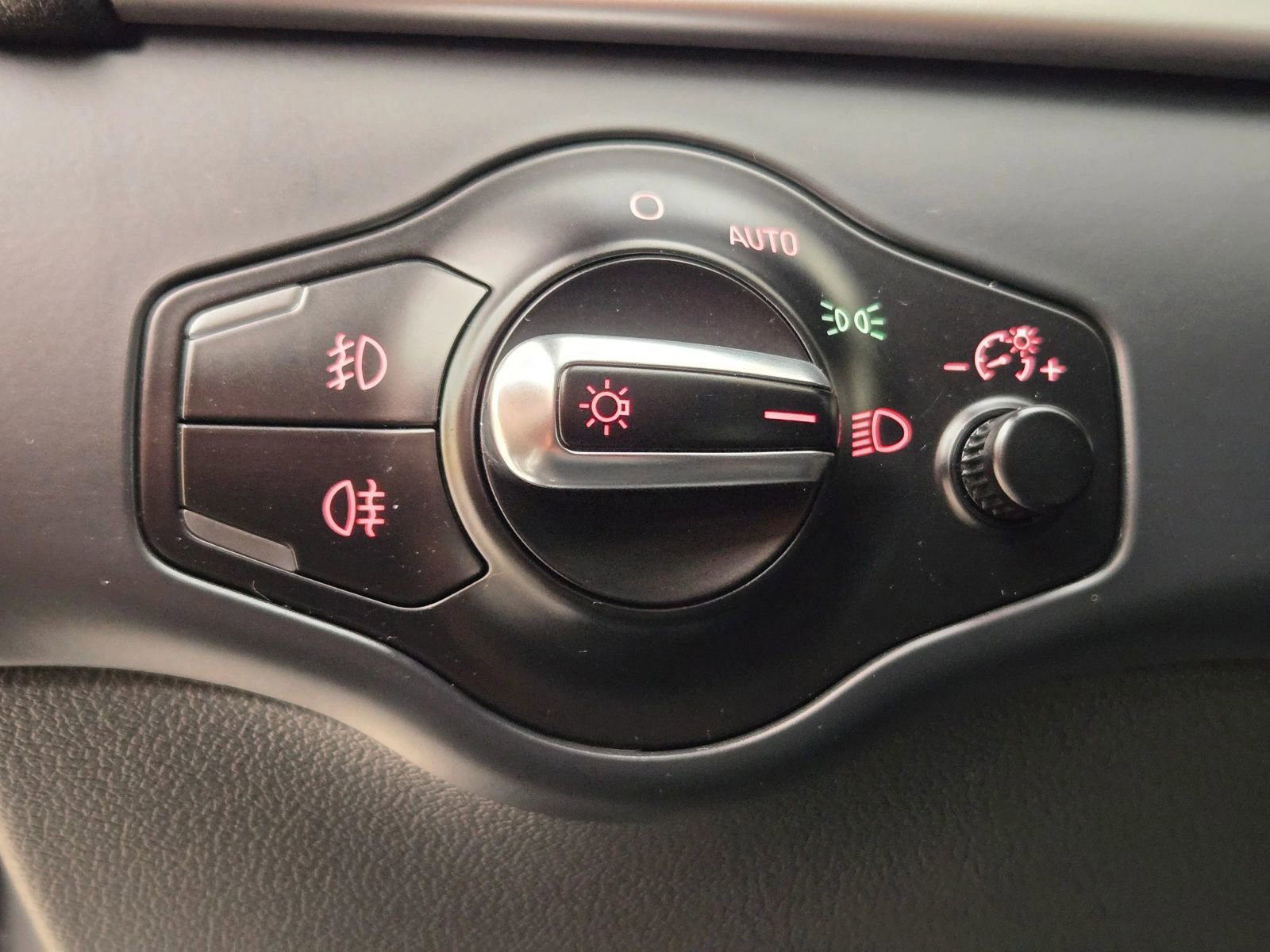 Used 2014 Audi S4 Premium Plus image 31