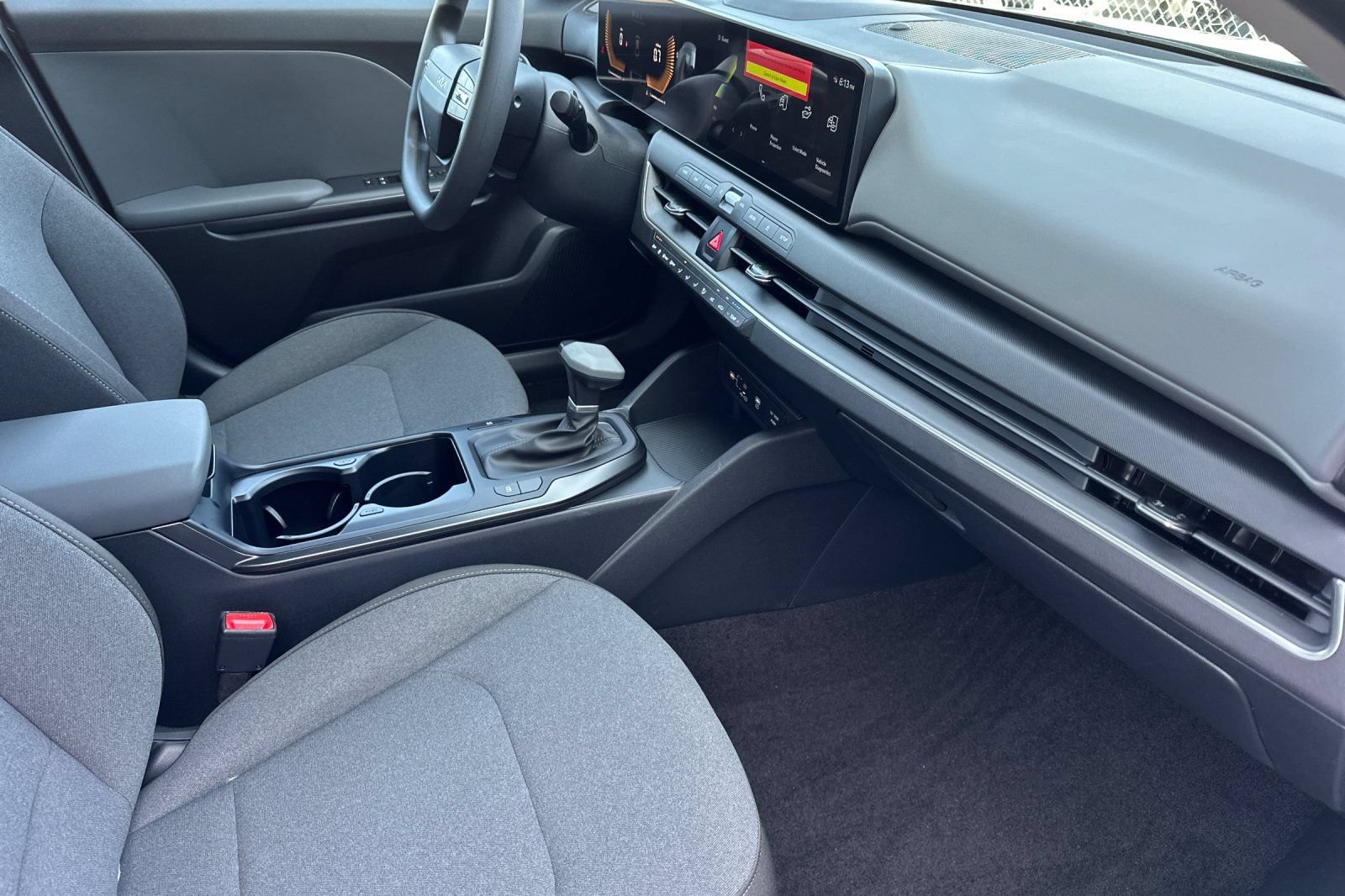 New 2026 Kia K4 FWD image 15