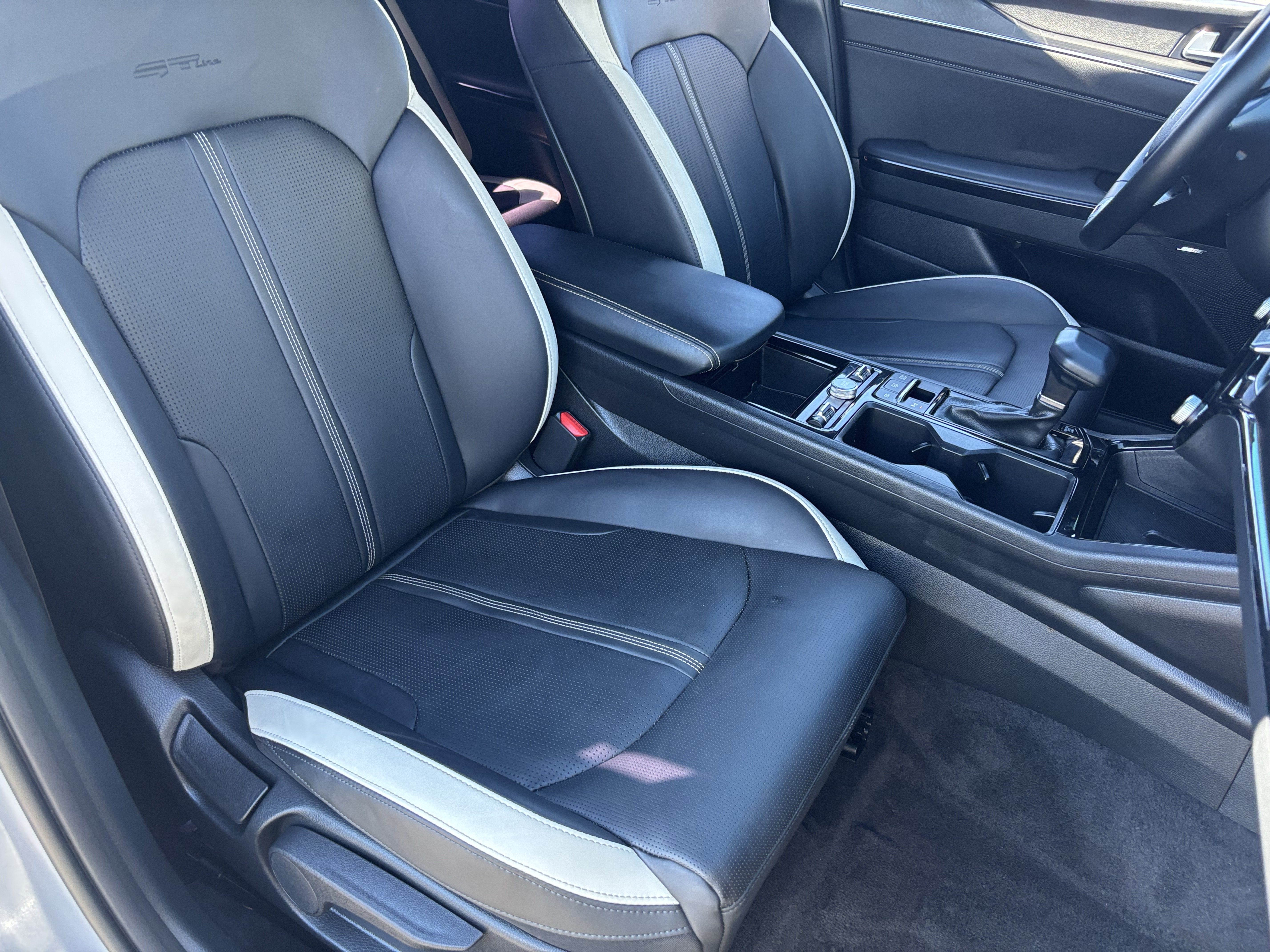 Certified 2025 Kia K5 GT-Line w/ GT-Line Premium Package FWD image 9