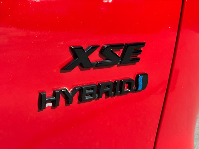Used 2023 Toyota Corolla Cross AWD Hybrid w/ Convenience Package image 14