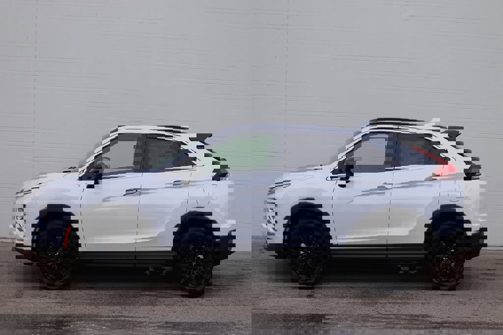 New 2025 Mitsubishi Eclipse Cross Black Edition image 2
