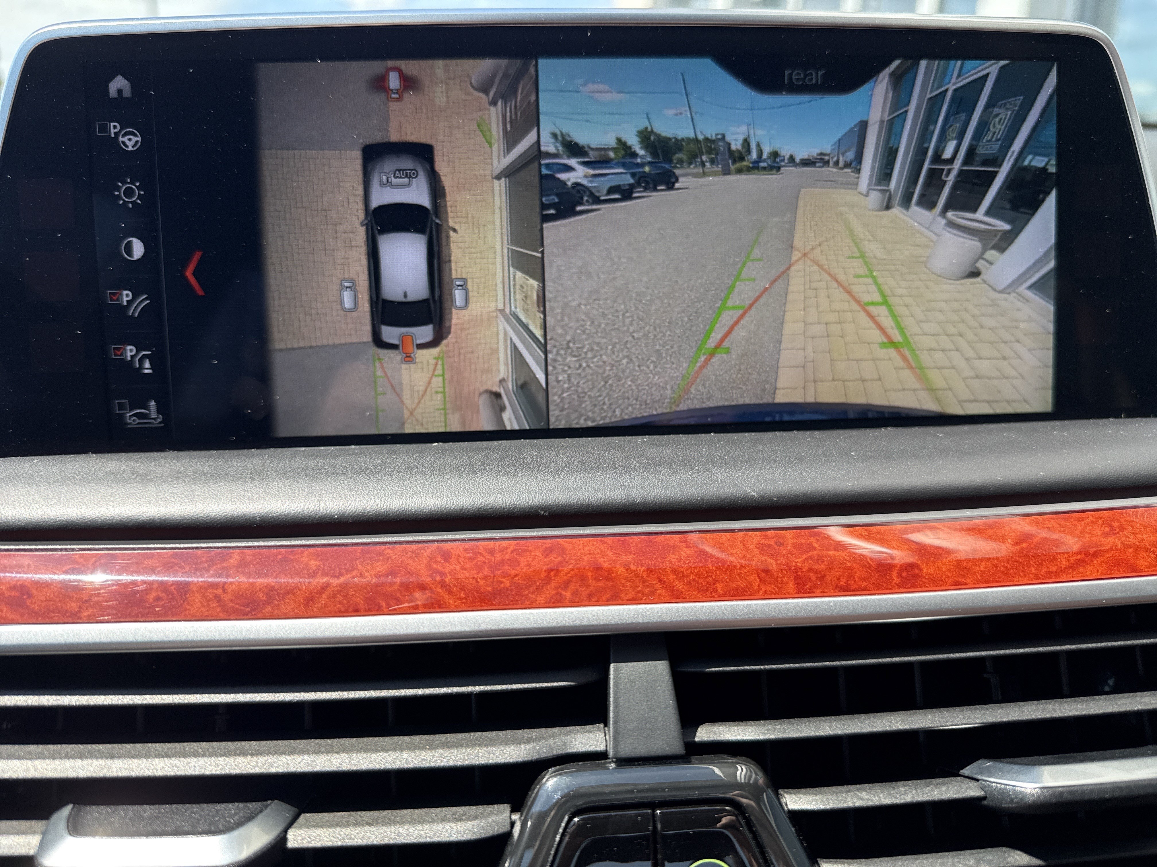 Used 2018 BMW ALPINA B7 xDrive AWD/4WD image 23