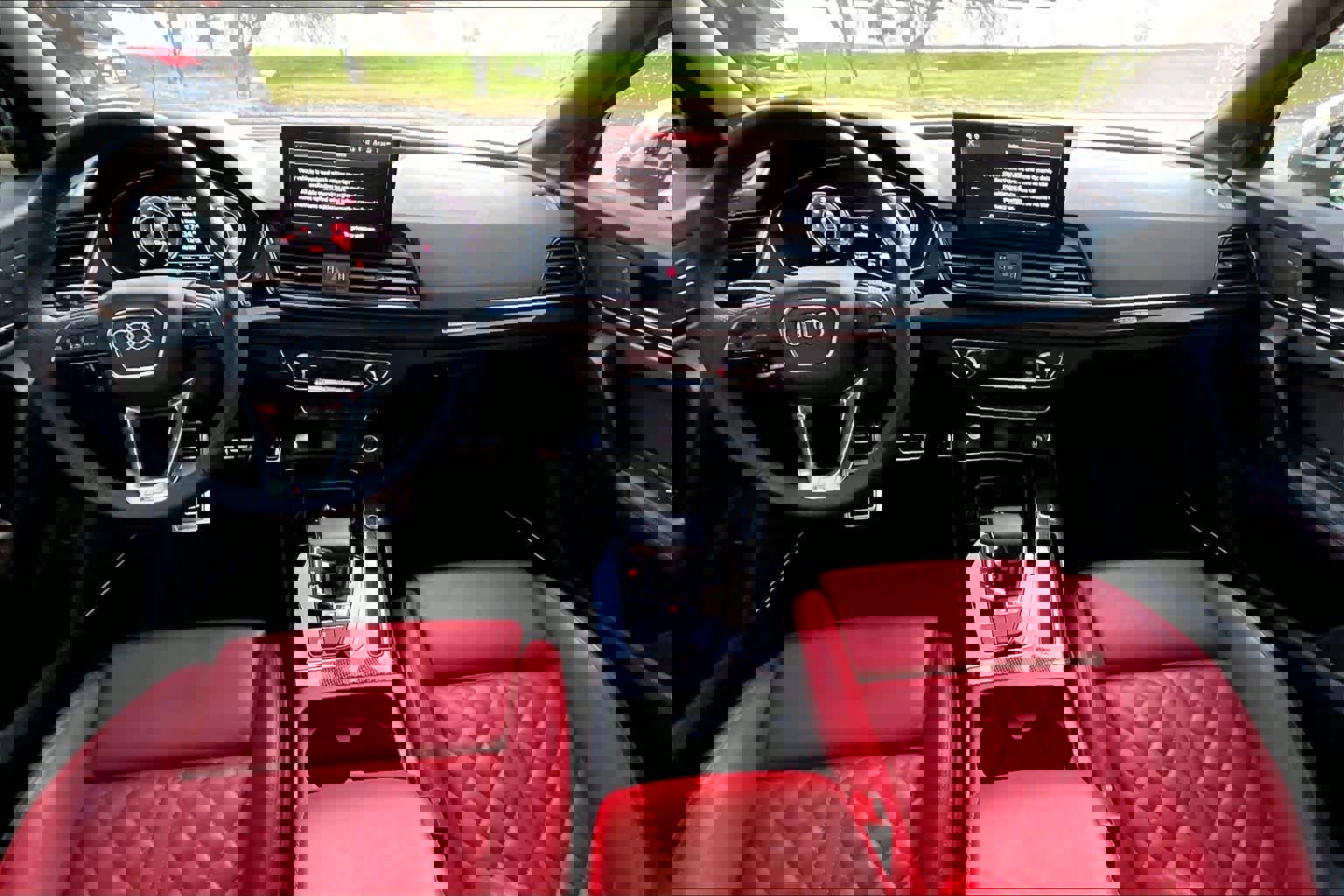 Certified 2025 Audi SQ5 Prestige w/ Prestige Package image 15