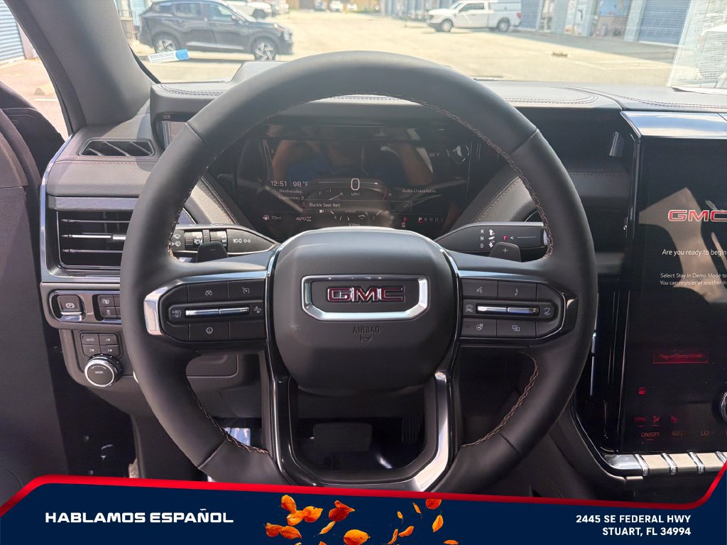 New 2026 GMC Yukon AT4 AWD/4WD image 18