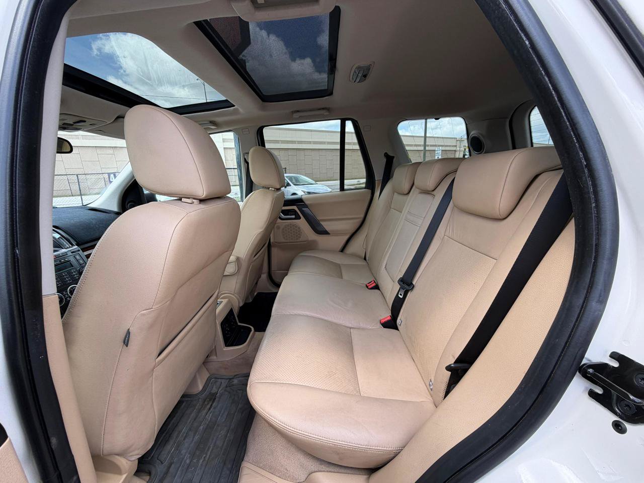 Used 2008 Land Rover LR2 HSE AWD/4WD image 14