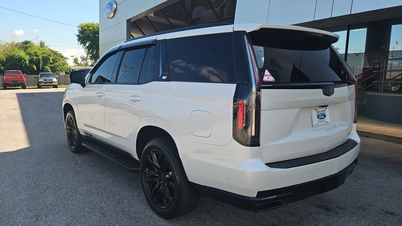 Used 2023 Cadillac Escalade Sport Platinum AWD/4WD image 3